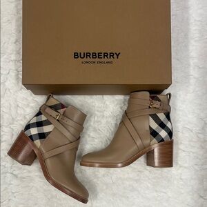 Burberry Check Pattern Tan Ankle Leather Boots